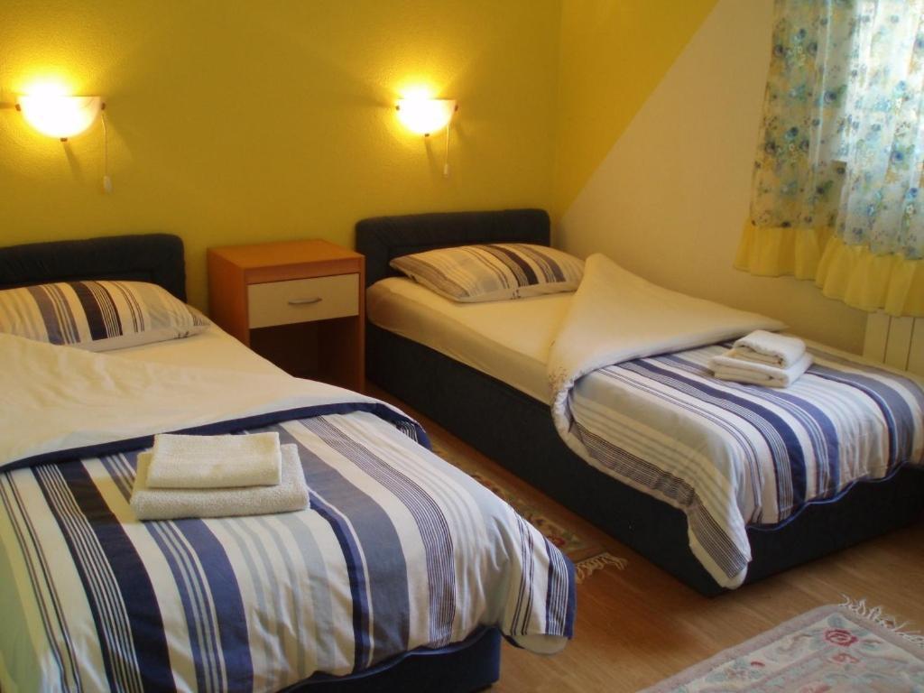Villa Diana Apartments Пореч Екстериор снимка
