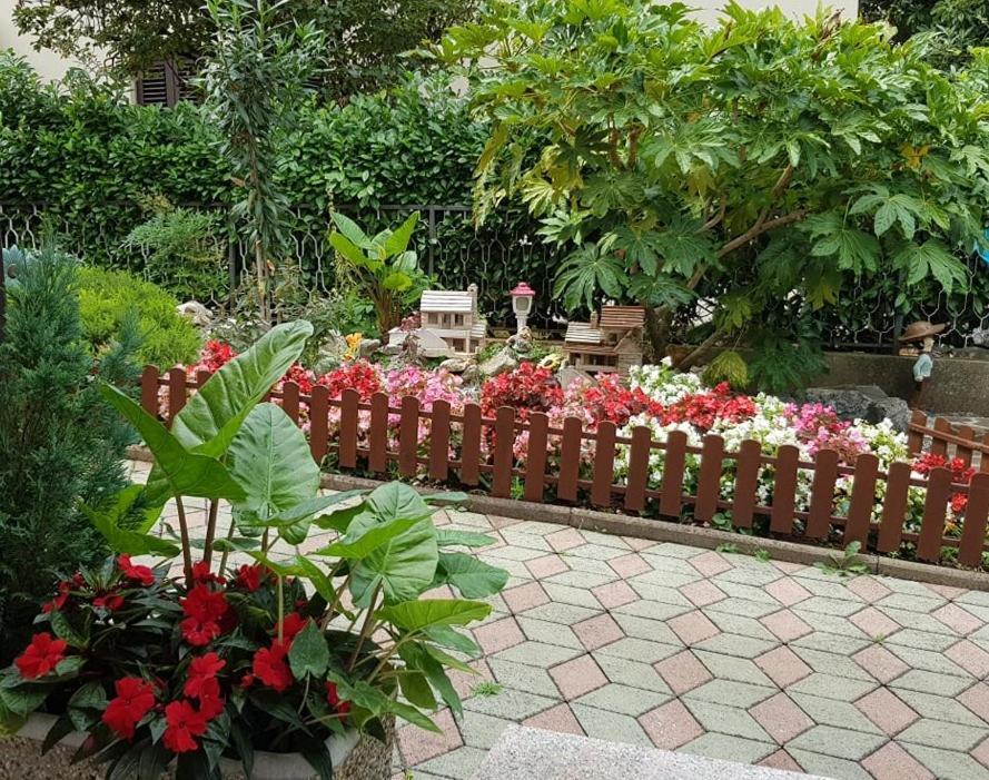 Villa Diana Apartments Пореч Екстериор снимка