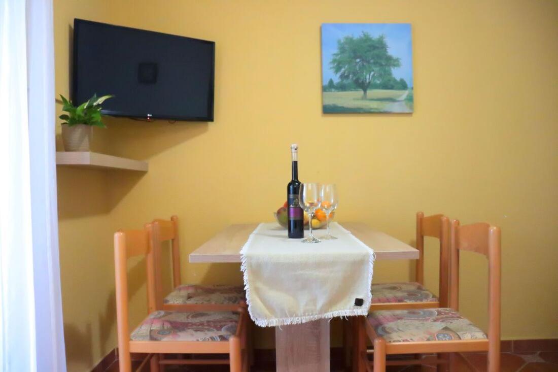 Villa Diana Apartments Пореч Екстериор снимка