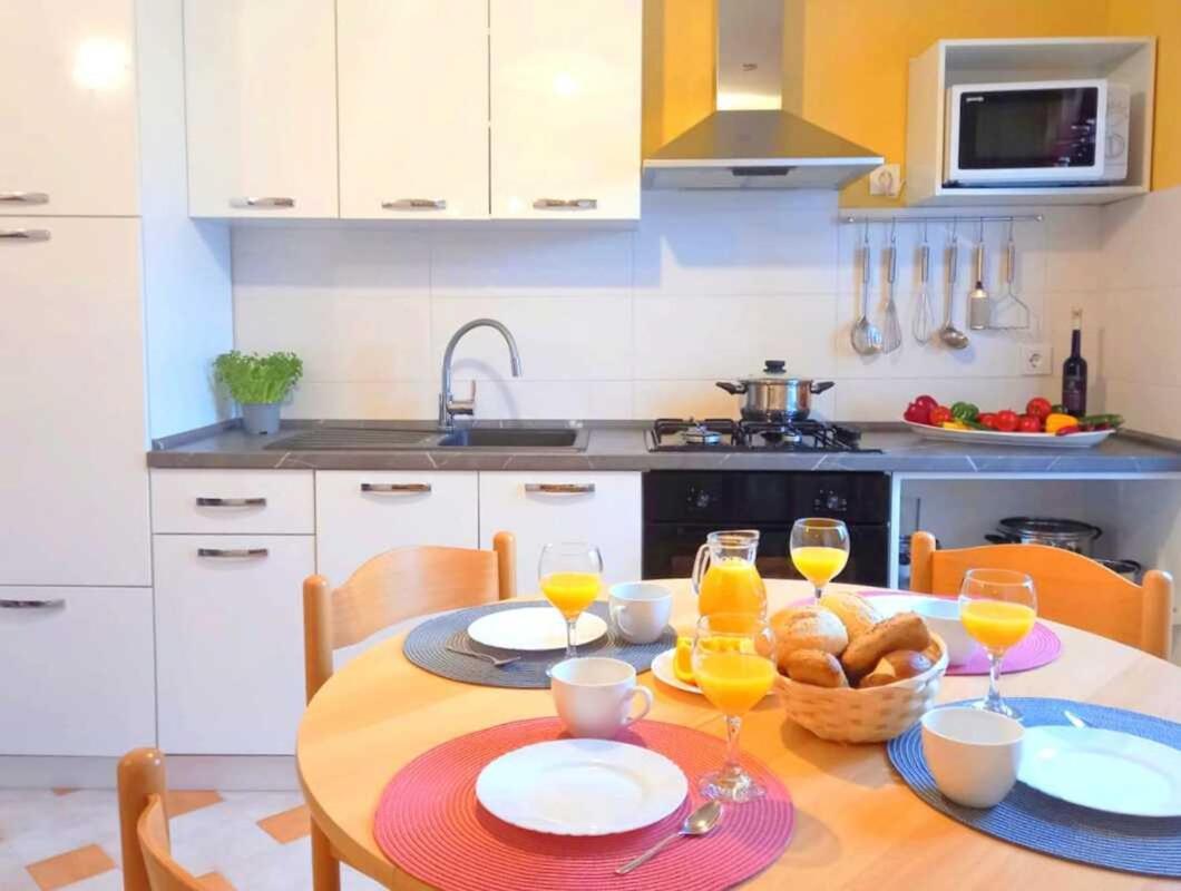 Villa Diana Apartments Пореч Екстериор снимка
